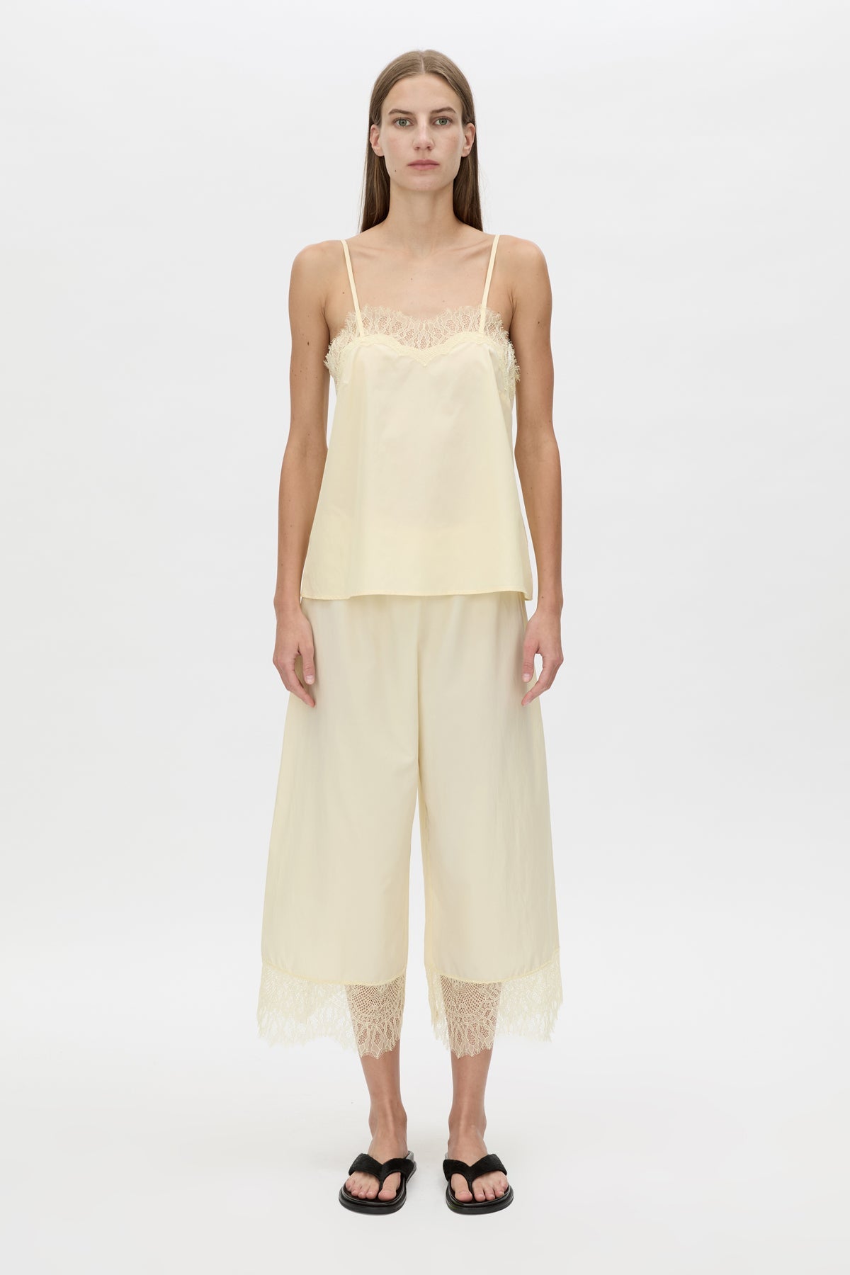 Lira Pant