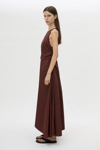 Side view CAMILLA AND MARC Brera midi dress in chocolate with topstitch details and side pockets.
