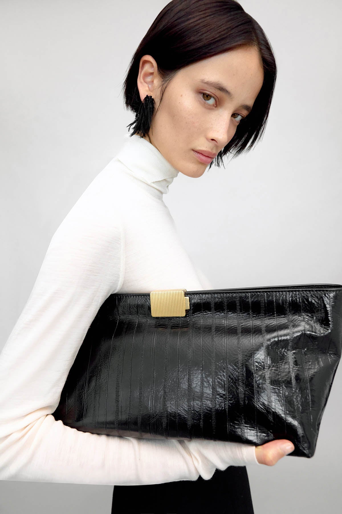Poppy Eel Clutch