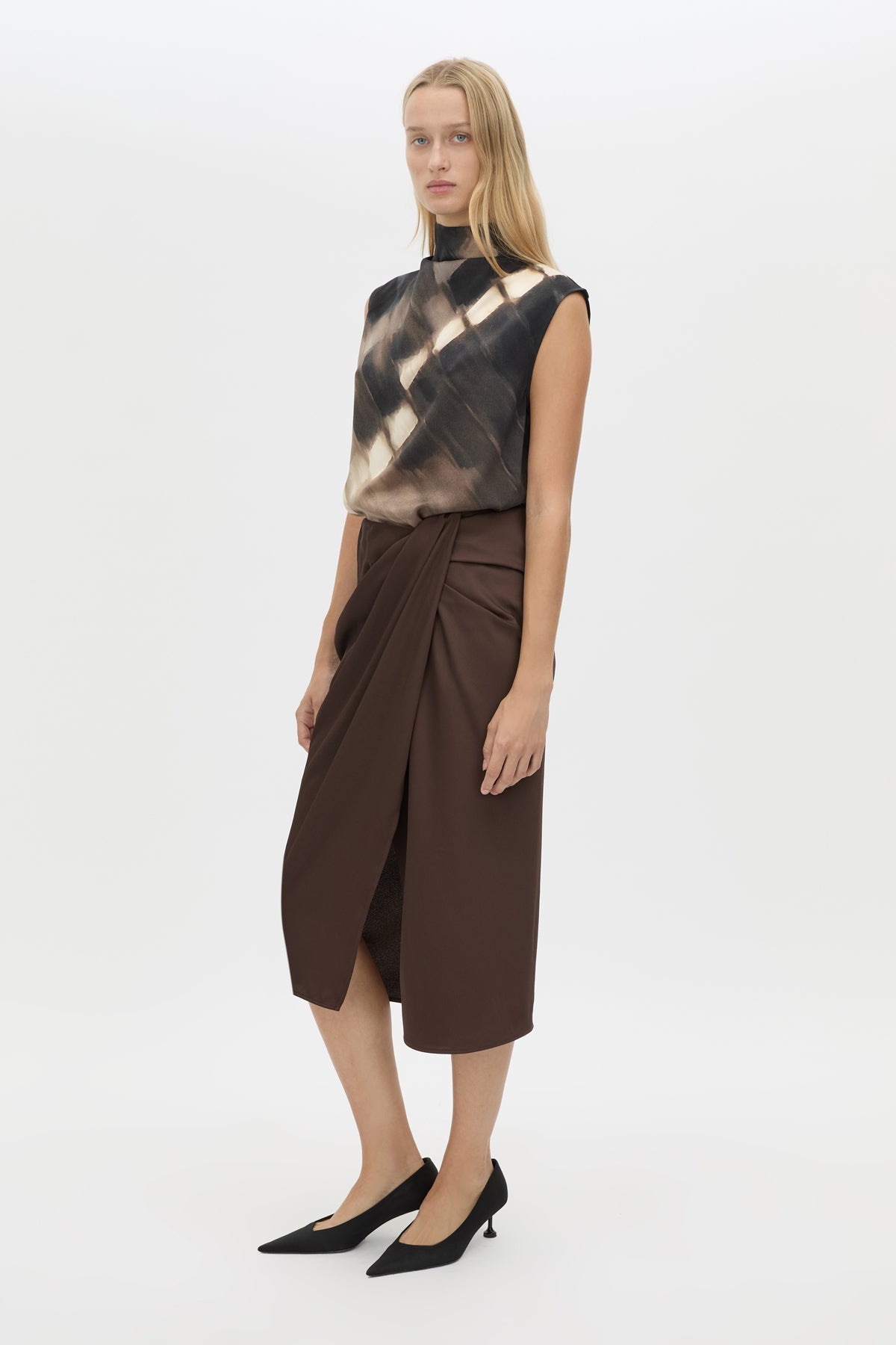 Three-quarter view CAMILLA AND MARC Asper Top in Chocolate Print with sleeveless shell silhouette.