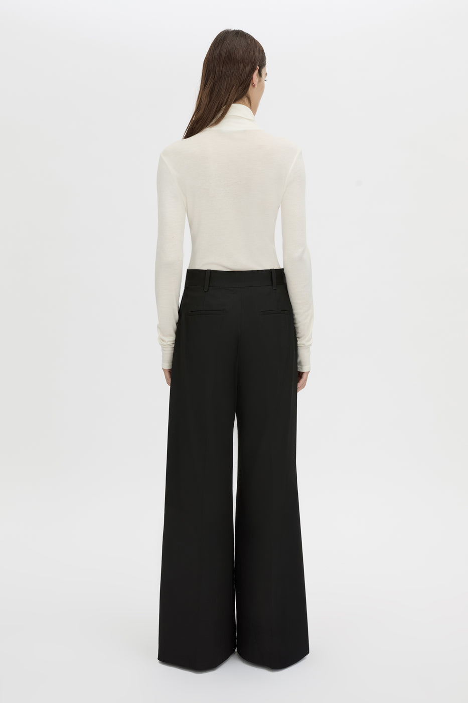 Barre High Neck Top