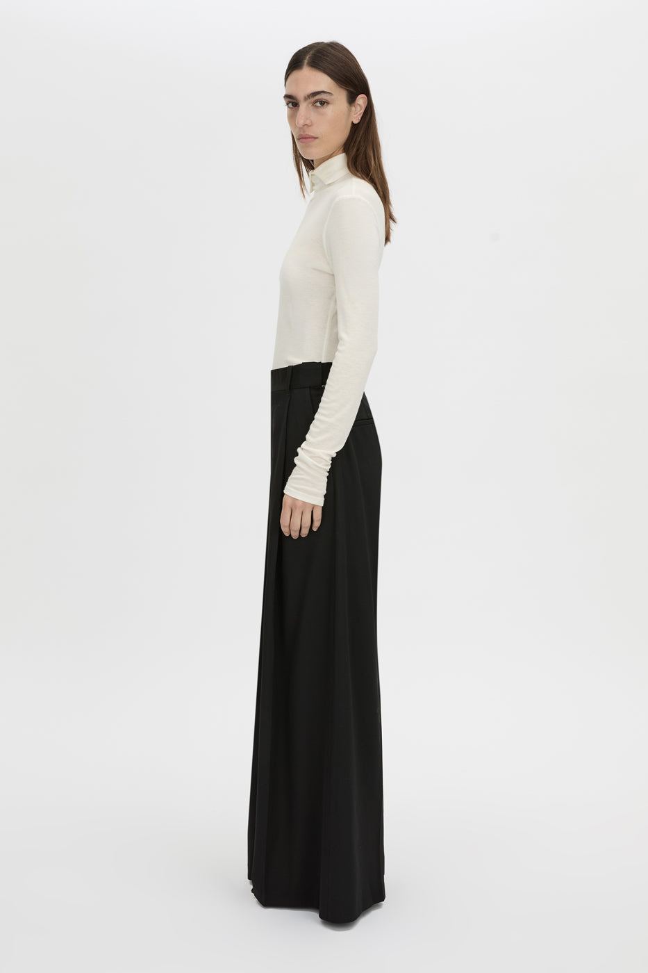 Barre High Neck Top