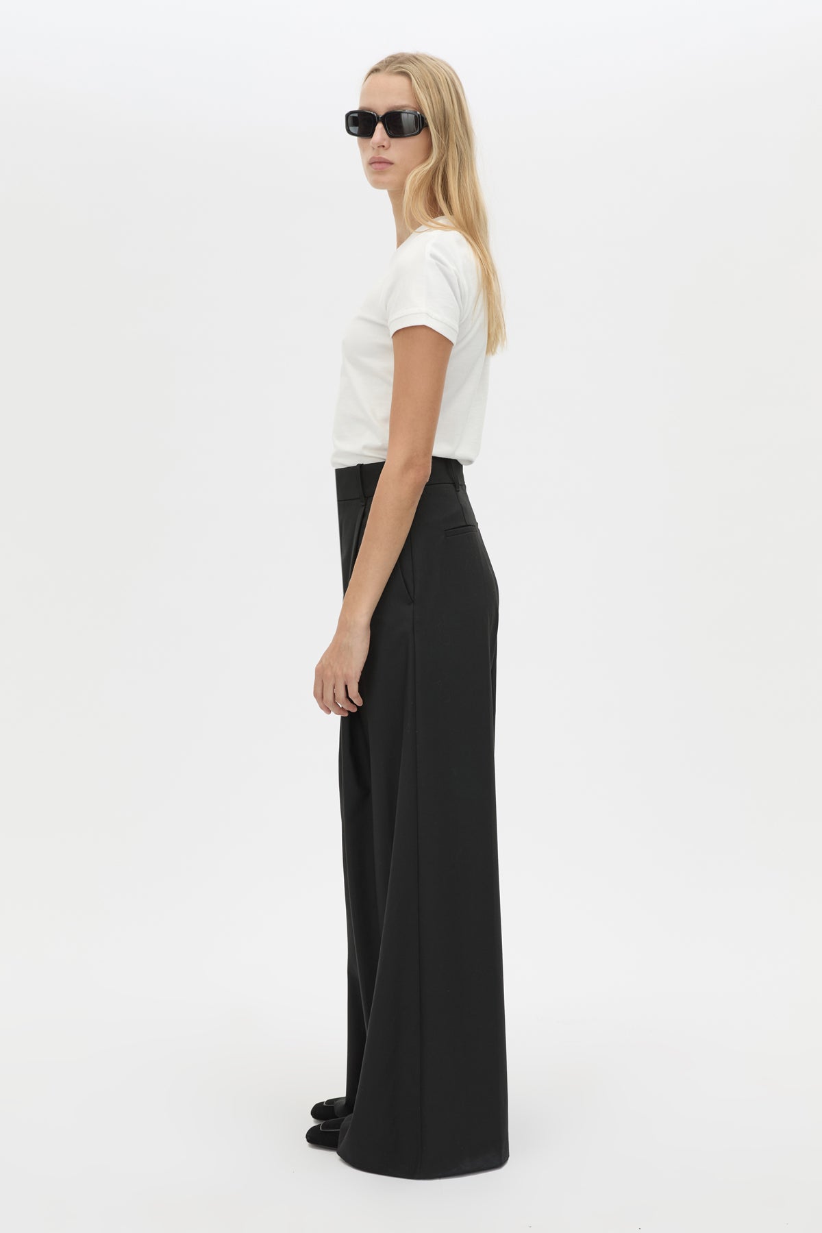 Side view CAMILLA AND MARC Bonnie fitted graphic baby tee in soft white with centre printed contrast artwork. 