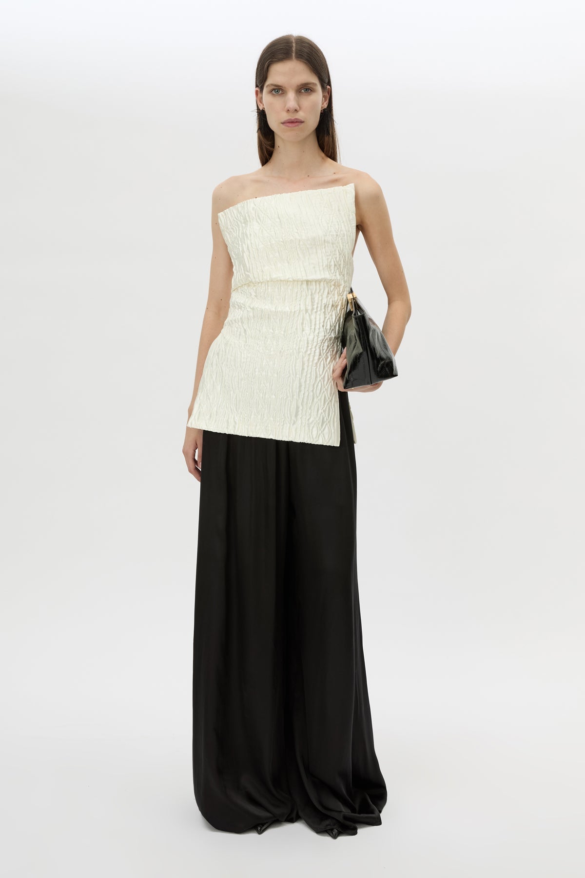 Front view CAMILLA AND MARC Elise Top in Cream with sculpted fit, off‑shoulder design and side hem splits.