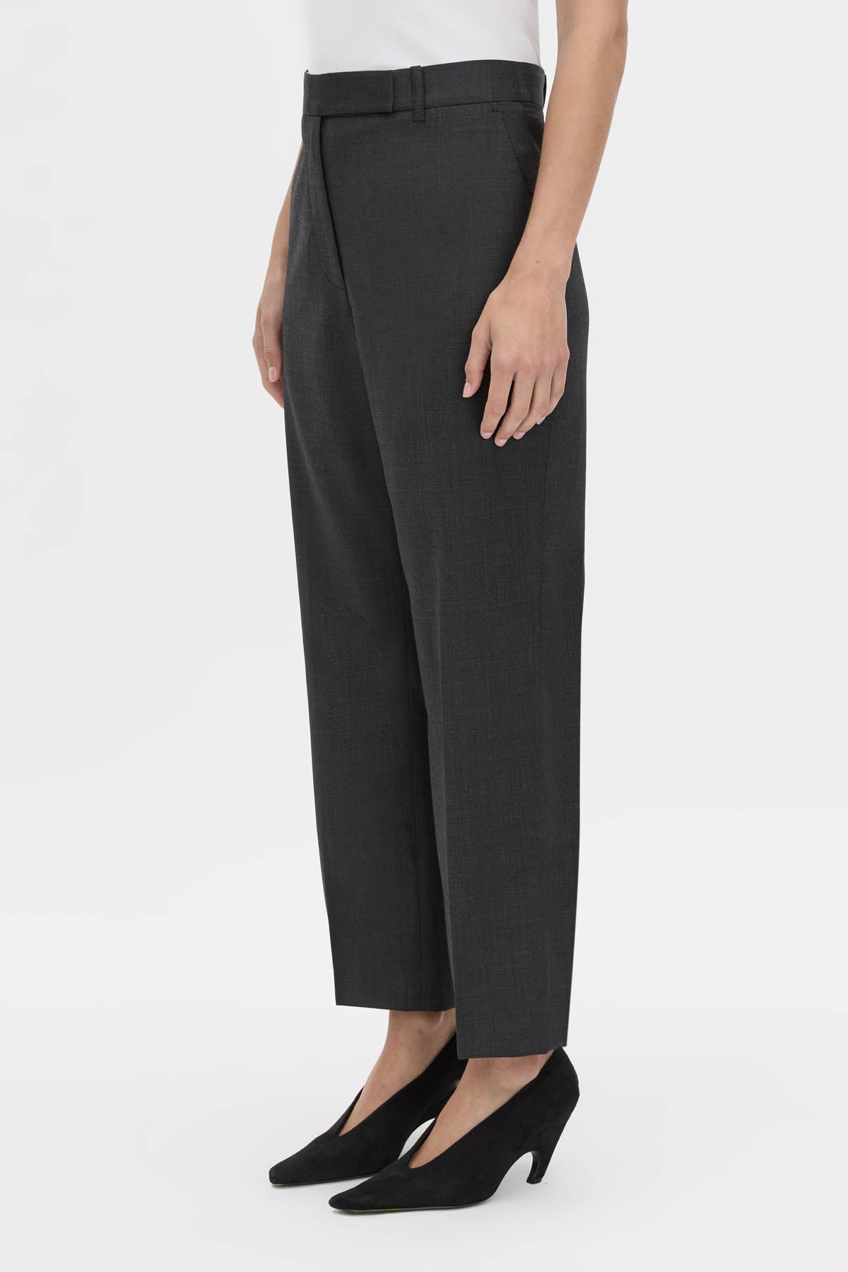 Emika Pant