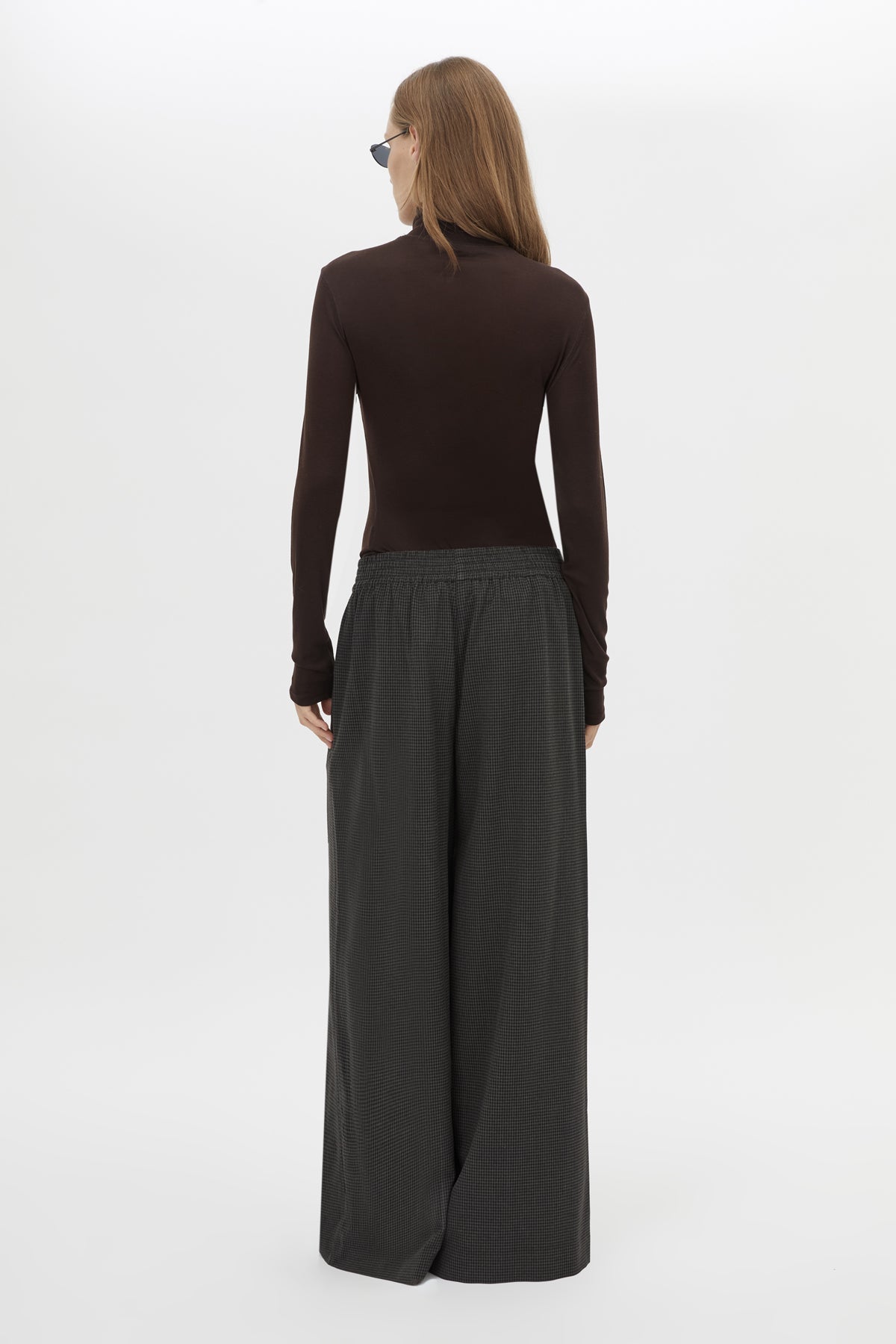 Back view CAMILLA AND MARC Genre gingham soft suiting pant in grey with elasticated waistband.