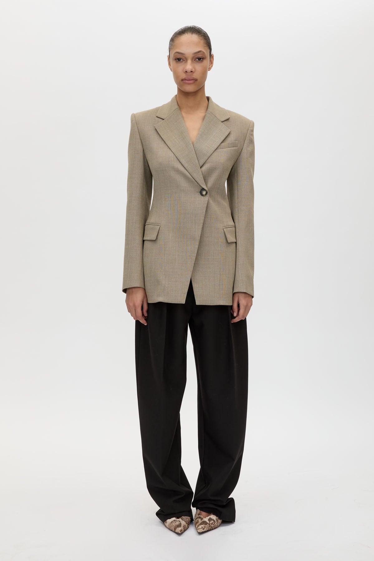 Front view CAMILLA AND MARC Halden Fitted Contour Blazer in Taupe with overlapped closure, crafted in Turkish twill.