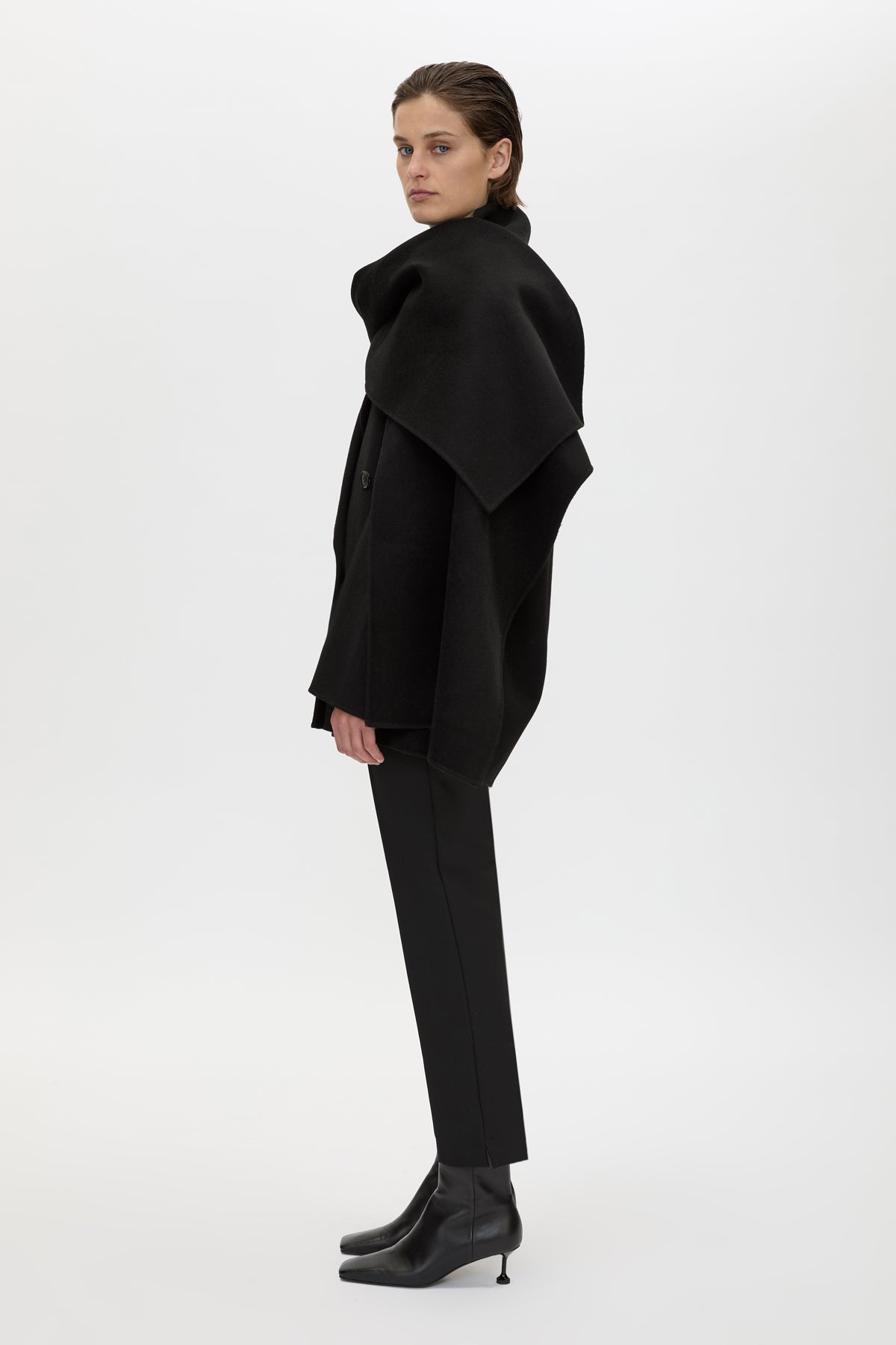 Memoria Coat With Scarf
