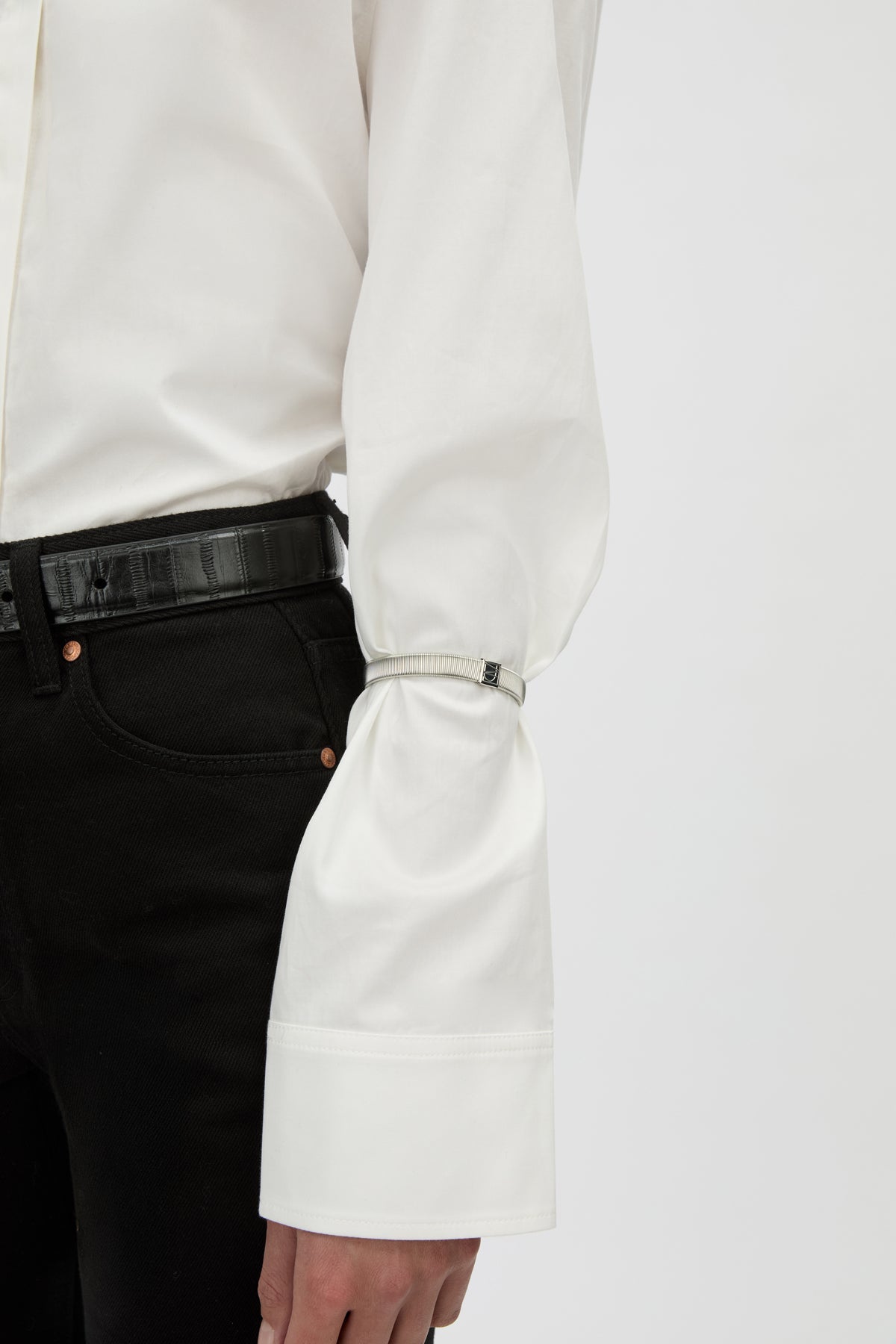 Sleeve Monogram Garter