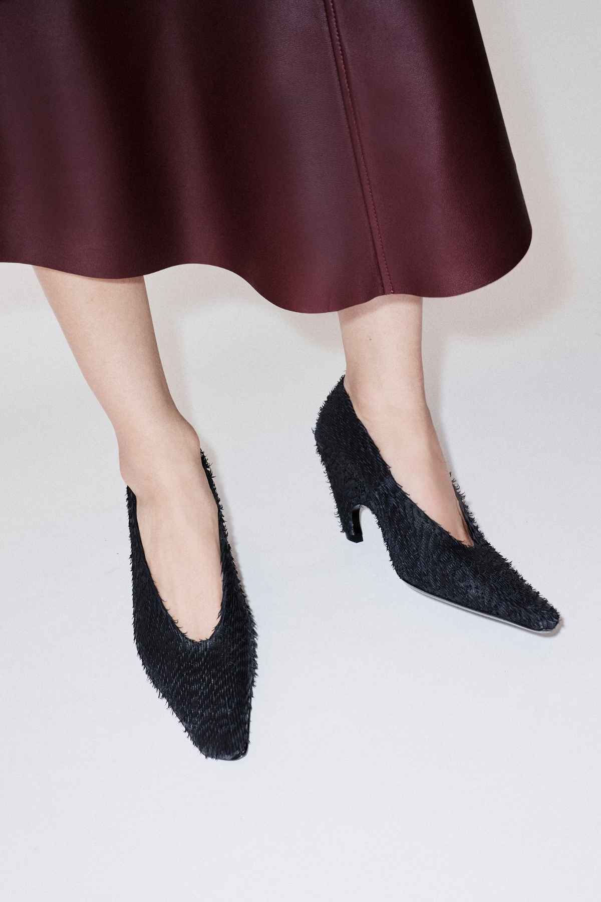 Wave Textured Pump